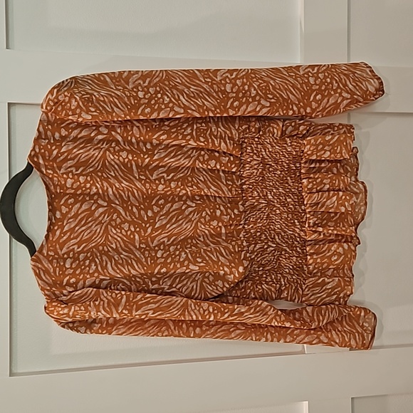 Jessica Simpson- Medium Blouse - Picture 4 of 5